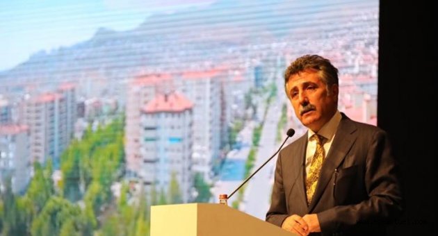 Başkan Sandal, kentsel dönüşümü anlattı