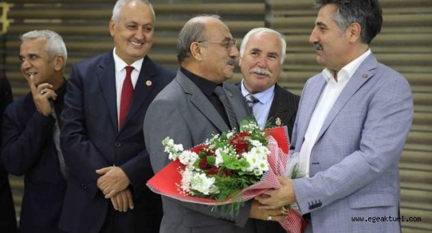 Başkan Sandal muhtarlarla buluştu