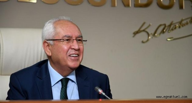 Başkan Selvitopu, bürokratlar ve meclis üyeleri, muhtarların taleplerini dinliyor