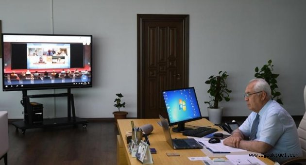 Başkan Selvitopu Karabağlar’daki çalışmaları dijital kurultayda anlattı