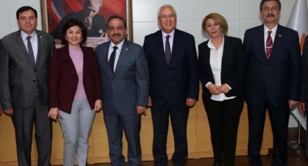 Başkan Selvitopu’na 1 günde 20 ziyaret