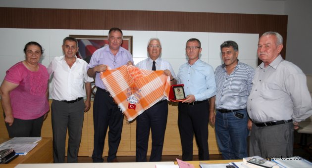 Başkan Selvitopu’na ‘Yörük poşusu’