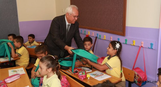 Başkan Selvitopu’ndan öğrencilere gönülden destek