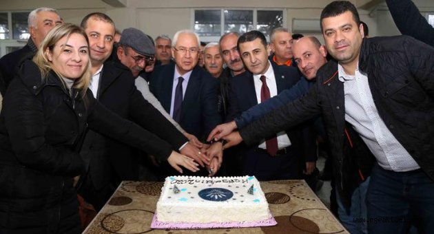 Başkan Selvitopu'ndan yeni yıl kutlaması