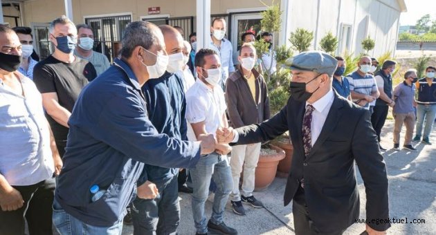 Başkan Soyer belediye çalışanlarıyla bayramlaştı