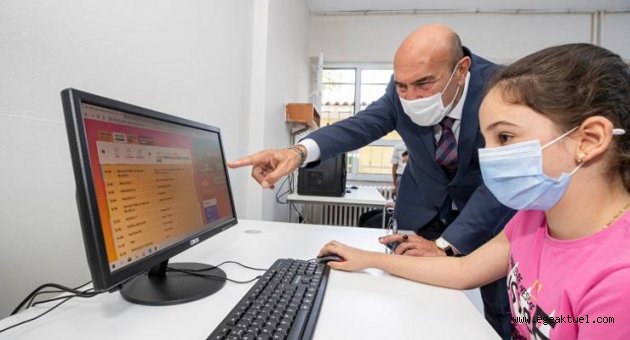 Başkan Soyer’den “askıda tablet” kampanyası