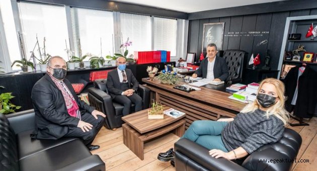 Başkan Soyer’den, İzmir Eczacı Odası’na teşekkür ziyareti