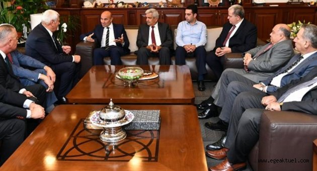 Başkan Soyer’e esnaf teşekkürü