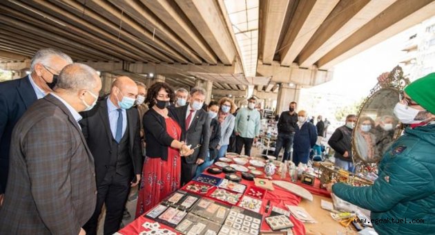 Başkan Soyer ikinci el pazarı esnafını ziyaret etti