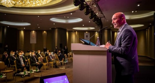Başkan Soyer, iş dünyası ile buluştu