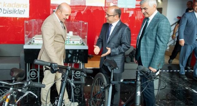 Başkan Soyer kentlerde bisiklet kullanımıyla ilgili konuştu: "Çığ gibi büyüyecek”