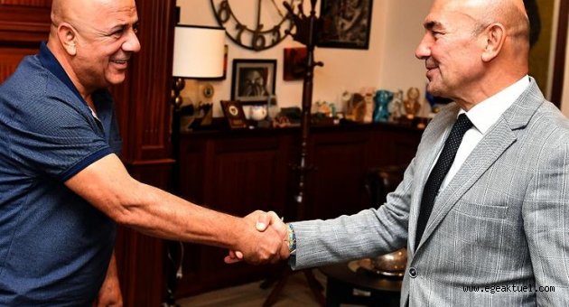 Başkan Soyer'den sürpriz jest: Örnek personele özel teşekkür