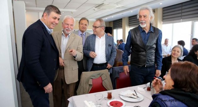 Başkan Tugay ‘iş dünyası’ ile buluştu