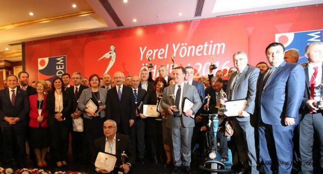Başkanlara ödülleri Kılıçdaroğlu verecek
