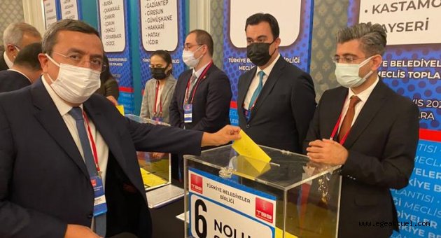 Batur, Türkiye Belediyeler Birliğinde güven tazeledi