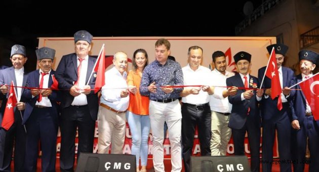 Bayındır'da 15 Temmuz Demokrasi Meydanı açıldı