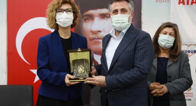 Bayraklı ADD’den “Köy Enstitüleri” paneli