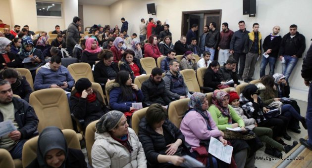 Bayraklı Belediyesi 7 yılda 12 bin 445 işsizin iş bulmasına aracılık etti