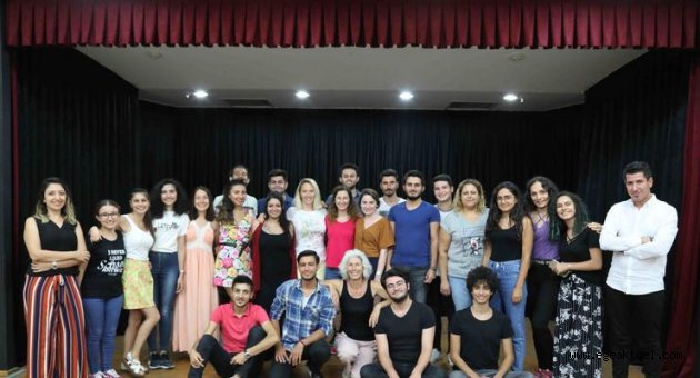 Bayraklı Belediyesi yeni oyuncu adaylarını arıyor