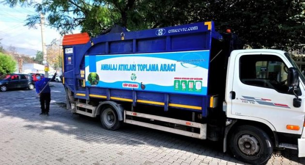 Bayraklı Belediyesi'nden geri dönüşüme 15 bin ton atık