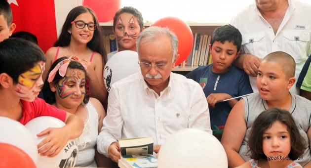 Bayraklı’da 12. kütüphane hizmete girdi