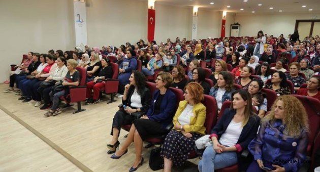 Bayraklı’da kadınlara meme kanseri eğitimi
