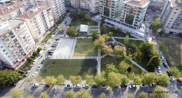 Bayraklı’da parklar pırıl pırıl