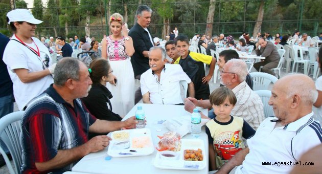 Bayraklı’da Ramazan birlikteliği
