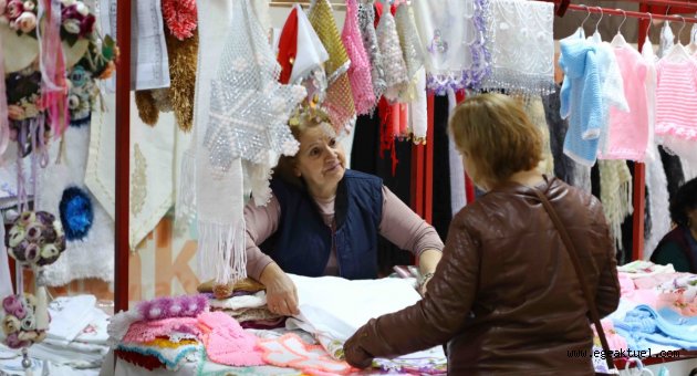 Bayraklı’nın “hamarat” kadınları