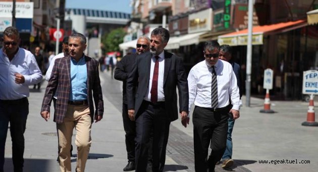 Bayraklı Sevgi Yolu’na yağmur suyu kanalı