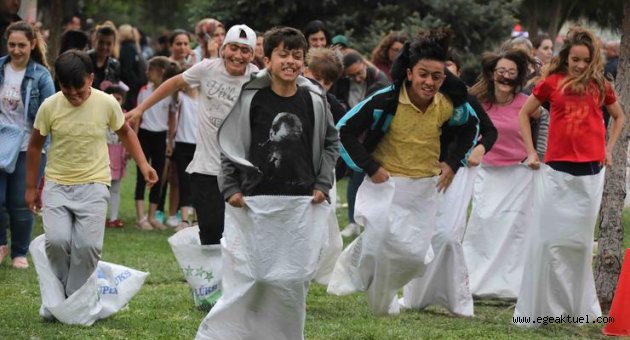 Bayraklı'da baba-çocuk şölenleri