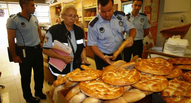 Bayraklı'da fırınlara Ramazan denetimi