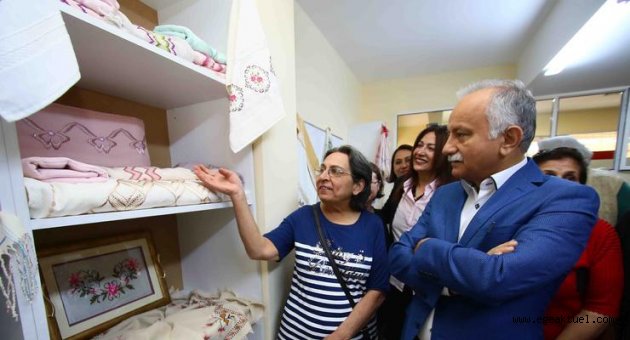 Bayraklı'da kurslara yoğun ilgi