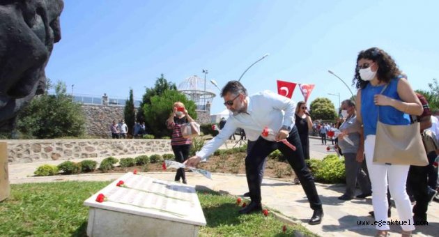 Bayraklı'da Sivas katliamı anıldı