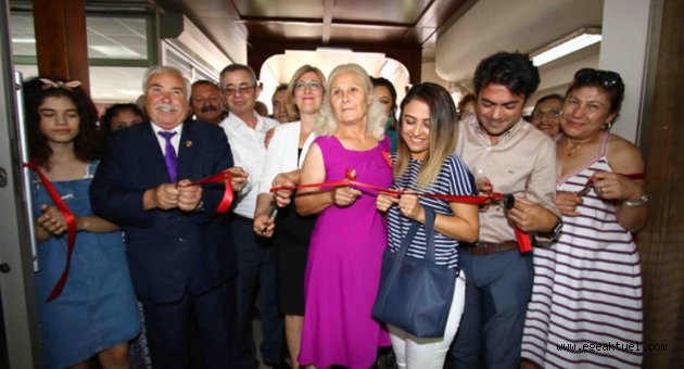 Bayraklı'da yıl sonu sergisi