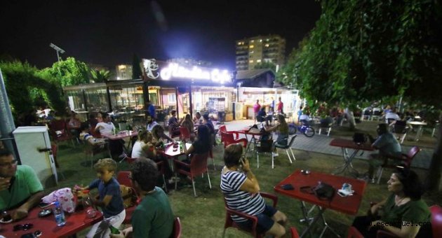 Bayraklı'nın parkları cazibe merkezi