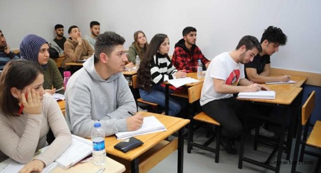BAYSEM yeni öğrencilerini seçiyor
