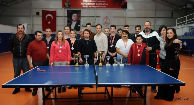 Belediyeciler masa tenisinde buluştu