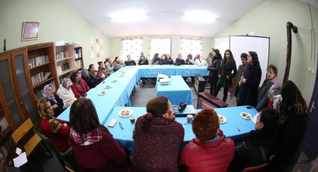 Bornova Belediyesi kadınlara destek olma yolunda  örnek olmaya devam ediyor
