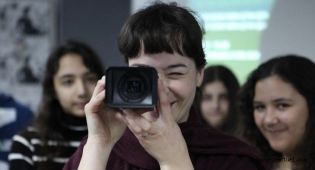 Bornova Belediyesi’nden gençlere film atölyesi