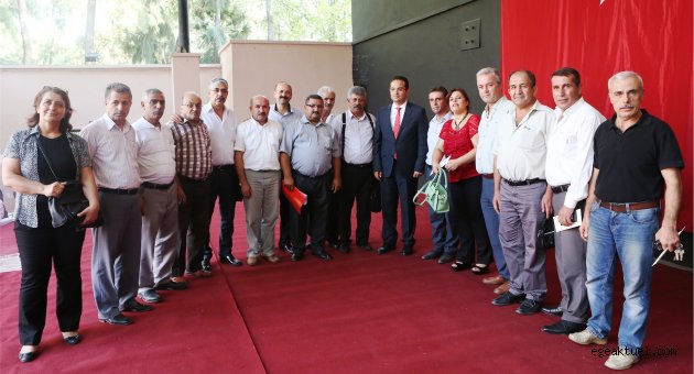 Bornova Belediyesi personeli bayramlaştı