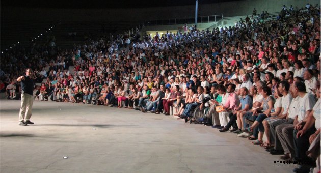 Bornova’da 5 bin kişilik eğitim semineri