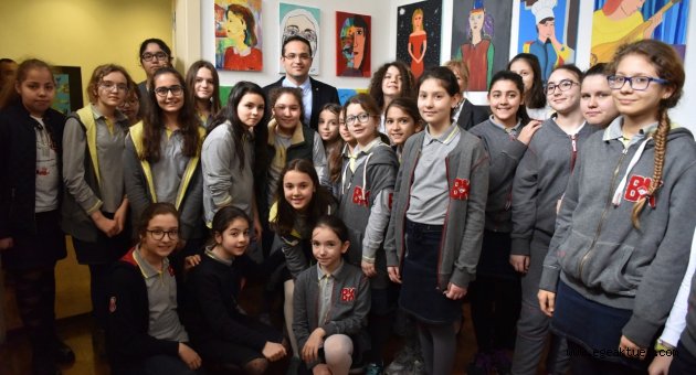 Bornova’da 8 Mart’a özel iki resim sergisi