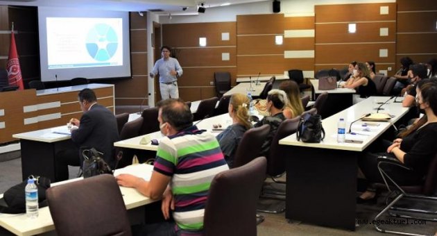 Bornova’da çalışanlara afet eğitimi