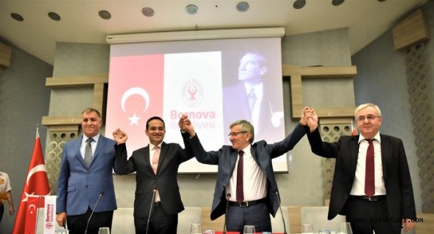 Bornova’da çalışanlara hakları verildi