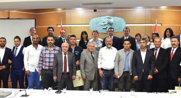  Bornova’da esnafla ortak akıl buluşması