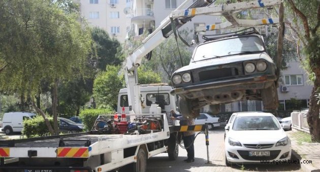 Bornova’da hurda araçlara çözüm