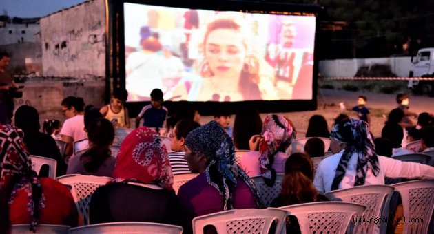 Bornova’da Nostaljik Sinema Günleri