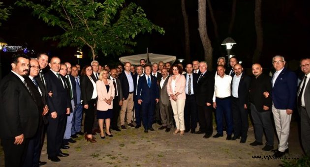 Bornova’da önce meclis sonra iftar birlikteliği