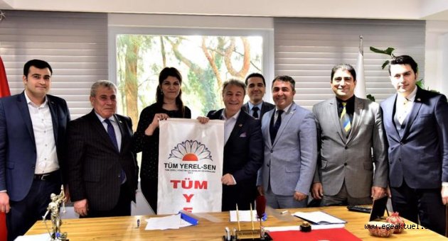 Bornova’da toplu sözleşme sevinci